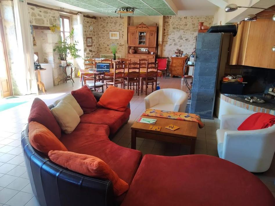 La Tribu De Lavaud Bed & Breakfast Saint-Quentin-sur-Charente Ngoại thất bức ảnh
